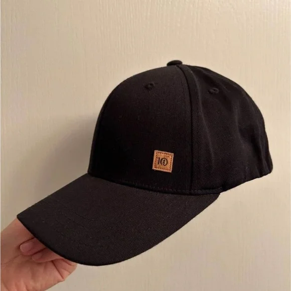 Tentree hat - Picture 2 of 3